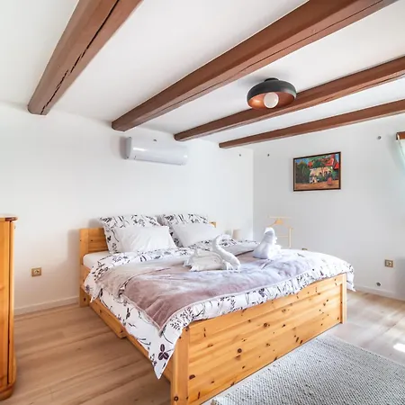 Grand 42 Vendeghaz בית נופש Balatonberény